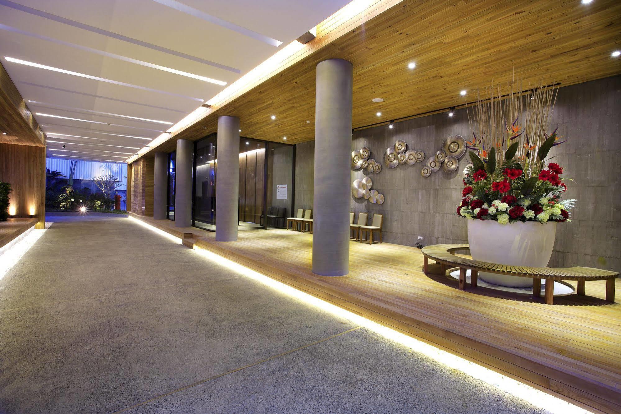 H Villa Inn Tainan Dış mekan fotoğraf