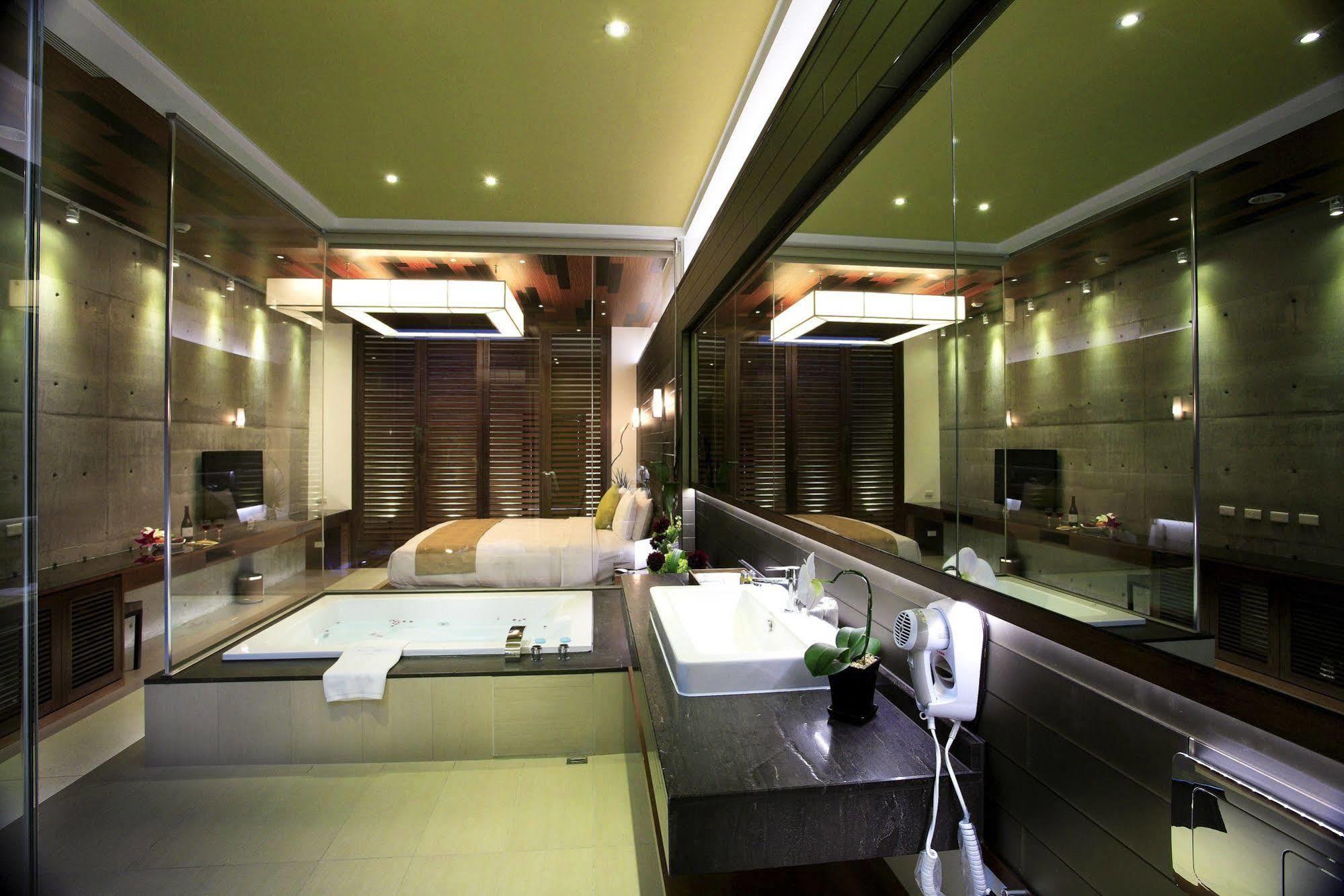 H Villa Inn Tainan Dış mekan fotoğraf