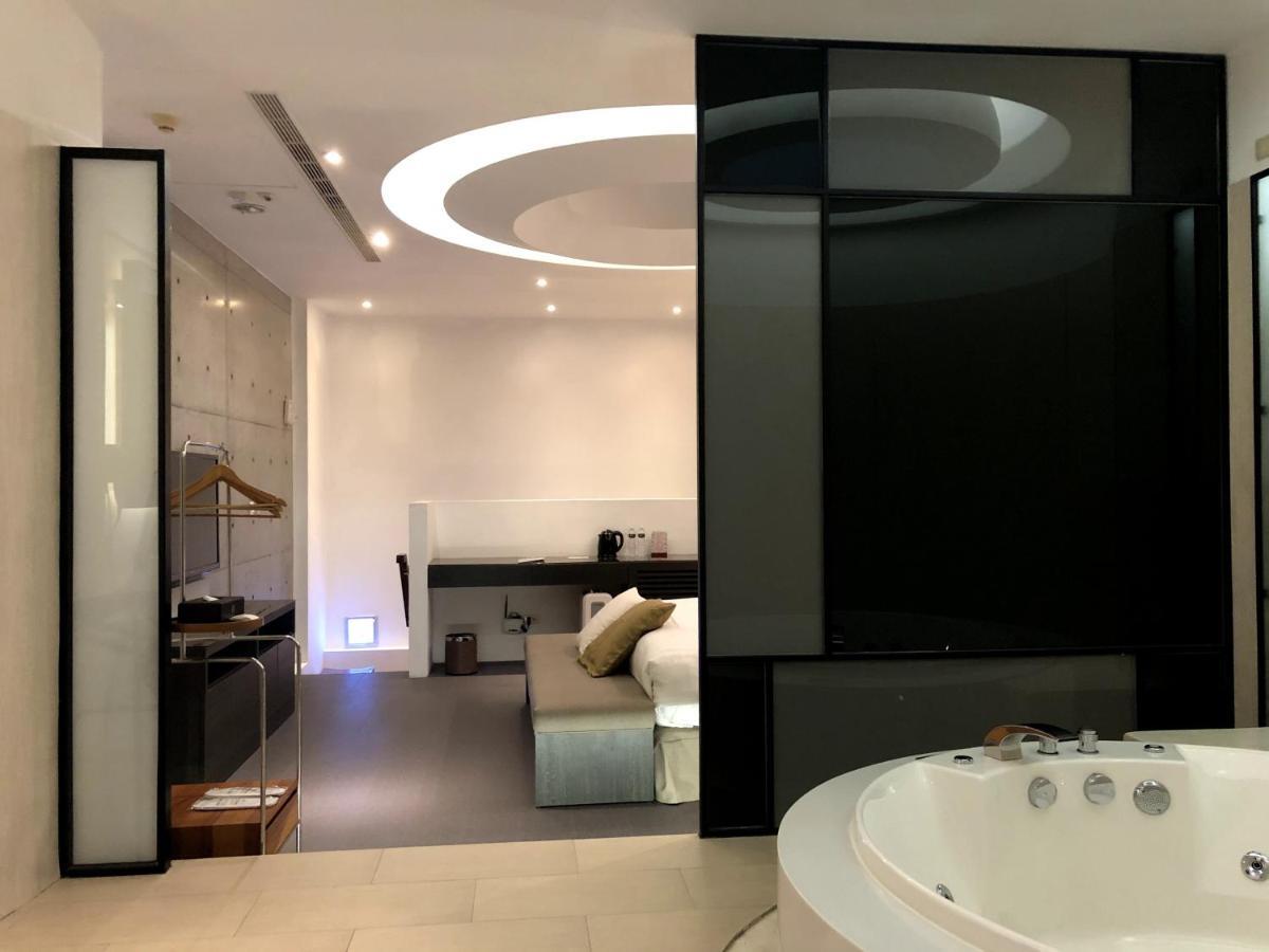 H Villa Inn Tainan Dış mekan fotoğraf