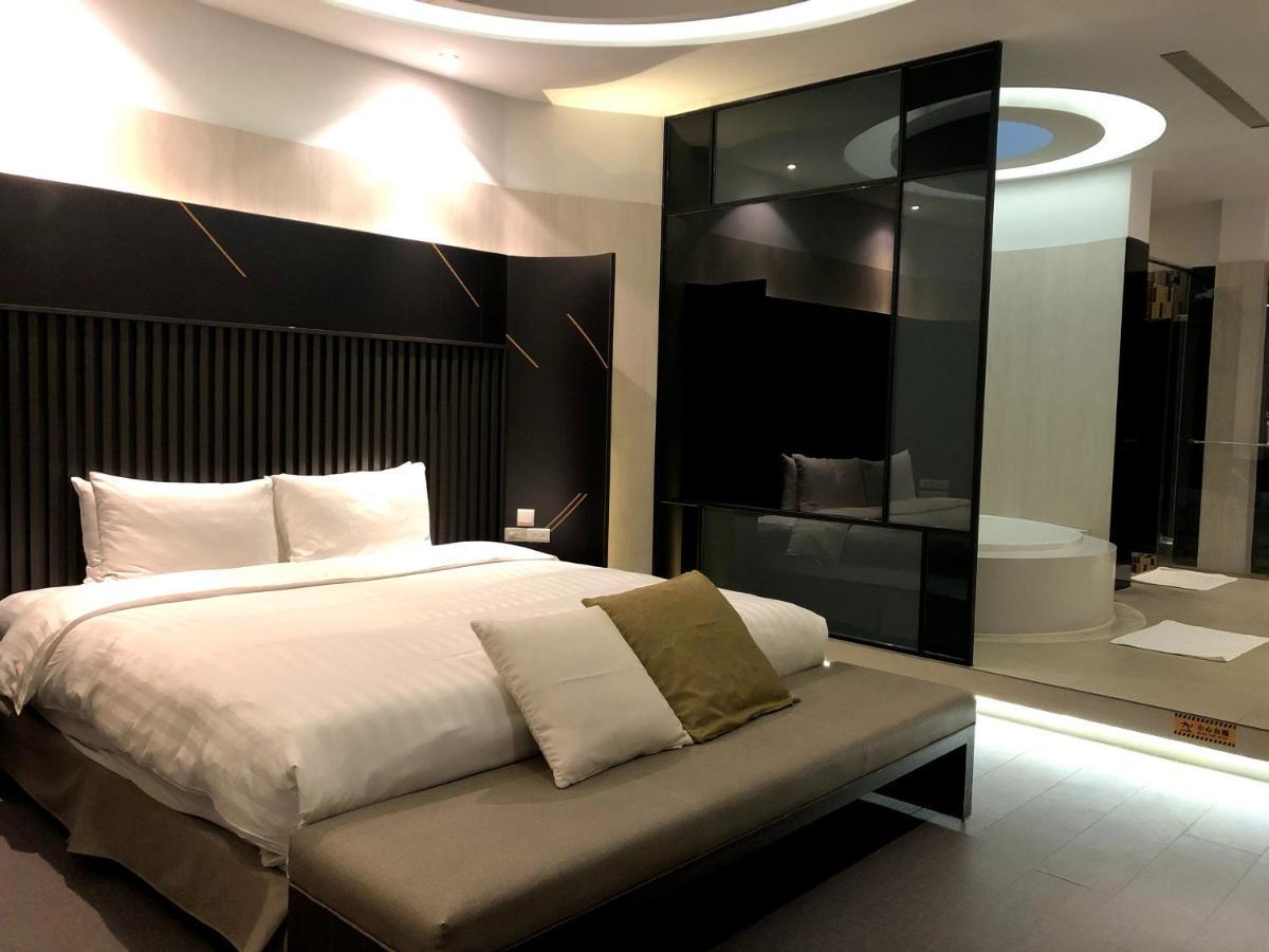 H Villa Inn Tainan Dış mekan fotoğraf